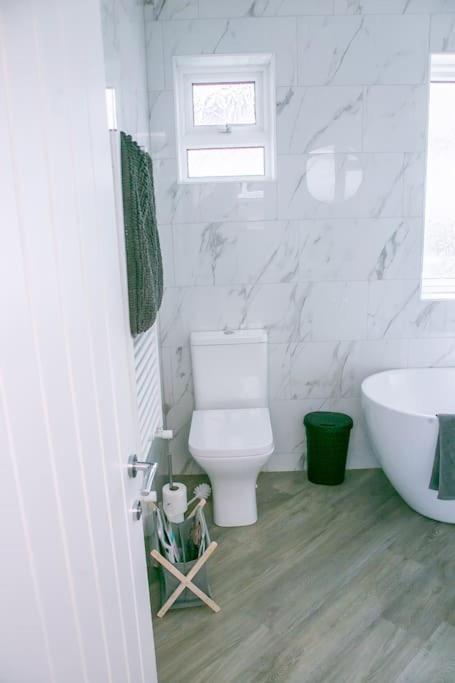 Coastal Haven In Leigh-On-Sea Apartment Southend-on-Sea Exterior photo
