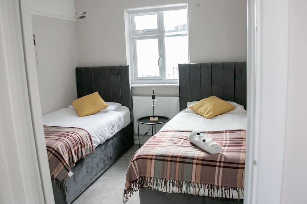 Coastal Haven In Leigh-On-Sea Apartment Southend-on-Sea Exterior photo