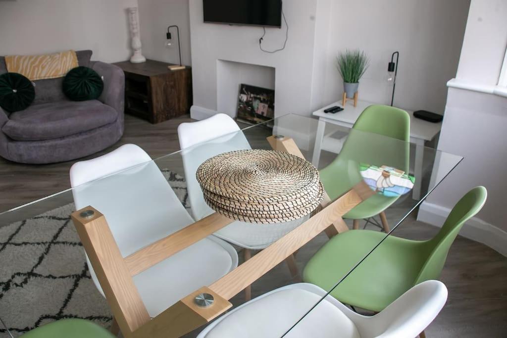 Coastal Haven In Leigh-On-Sea Apartment Southend-on-Sea Exterior photo